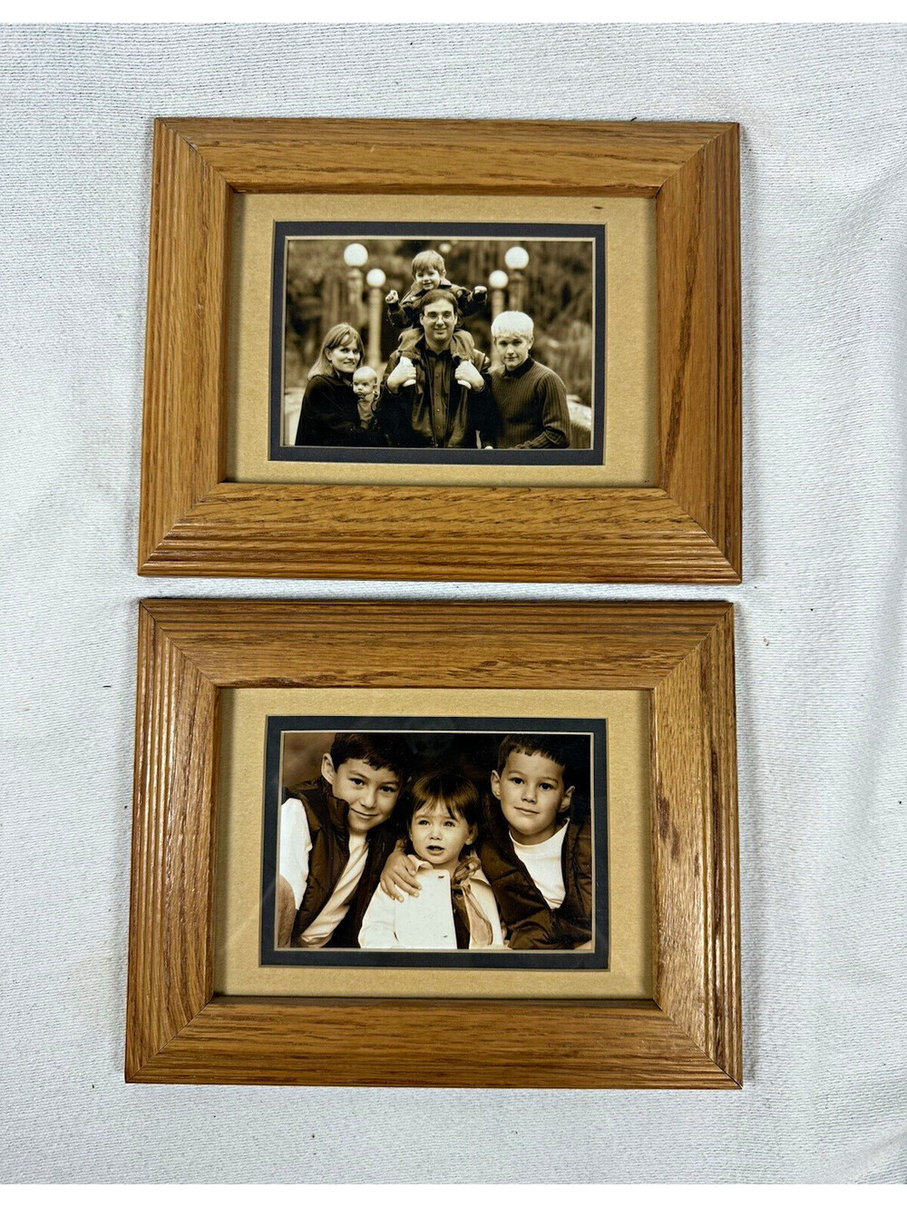 Set of 2 Brown Wood Grain Tabletop Photo Frames 4x6 Landscape Rectangle